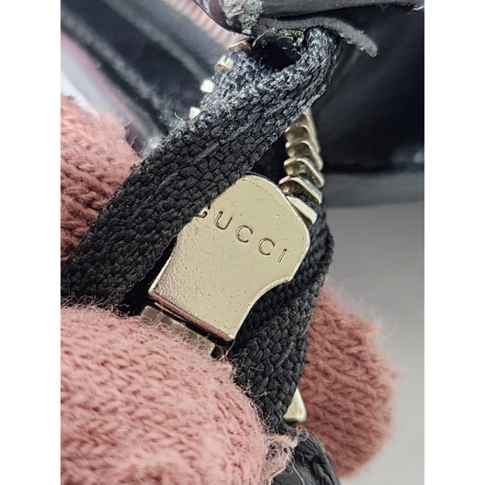 Authentic Gucci GG Supreme Web Clutch Bag - Picture 5 of 13